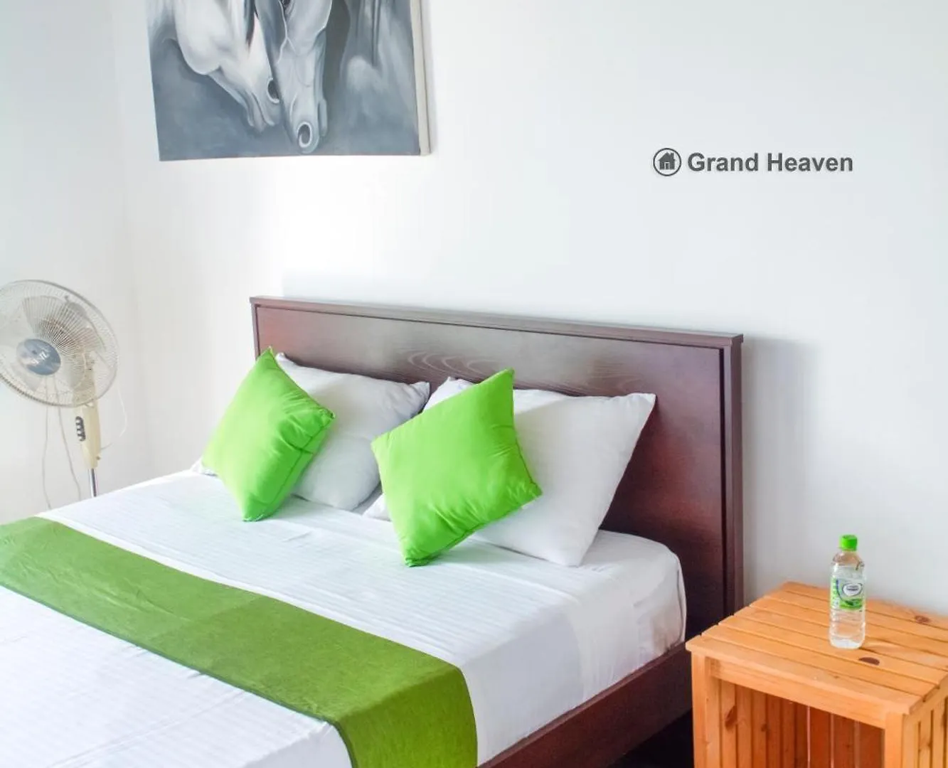 Grand Haven Luxury Villa 캔디
