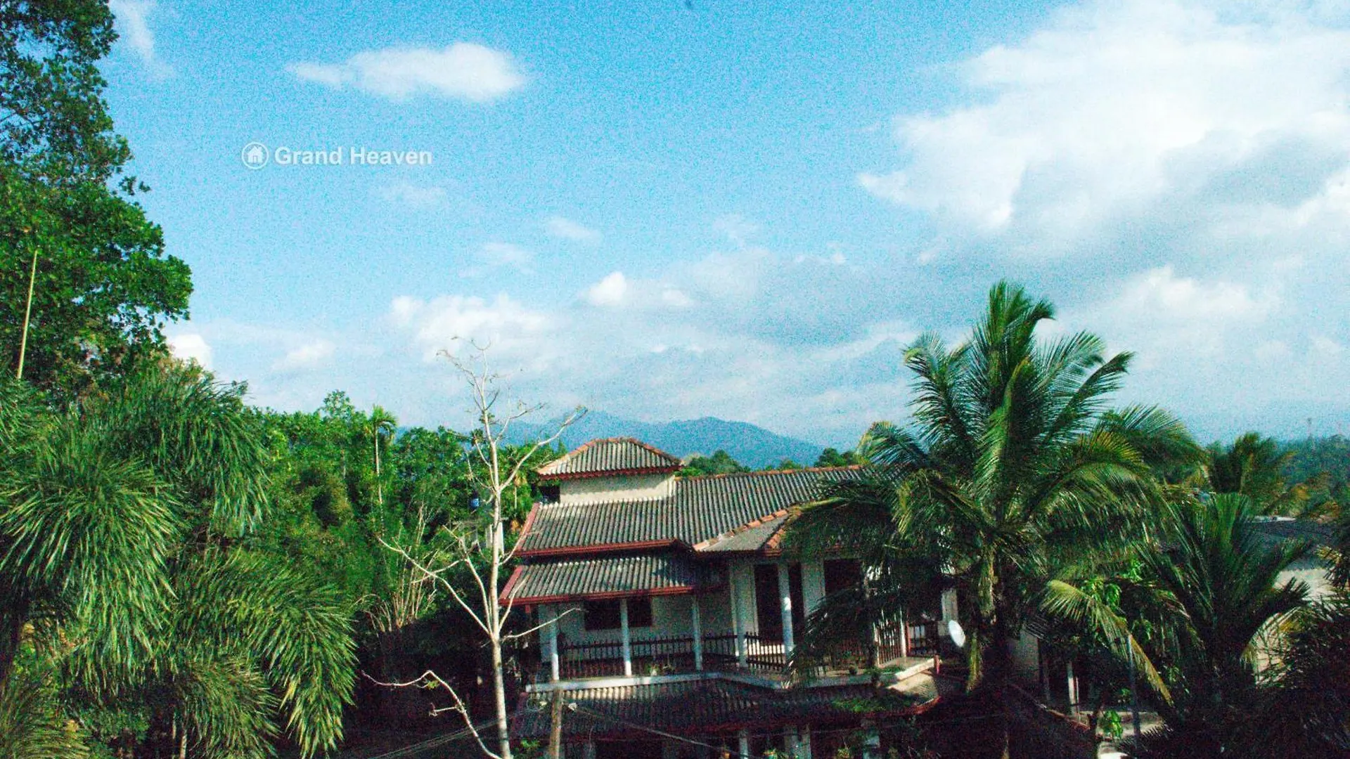 Grand Haven Luxury Villa 캔디 0*,  스리랑카